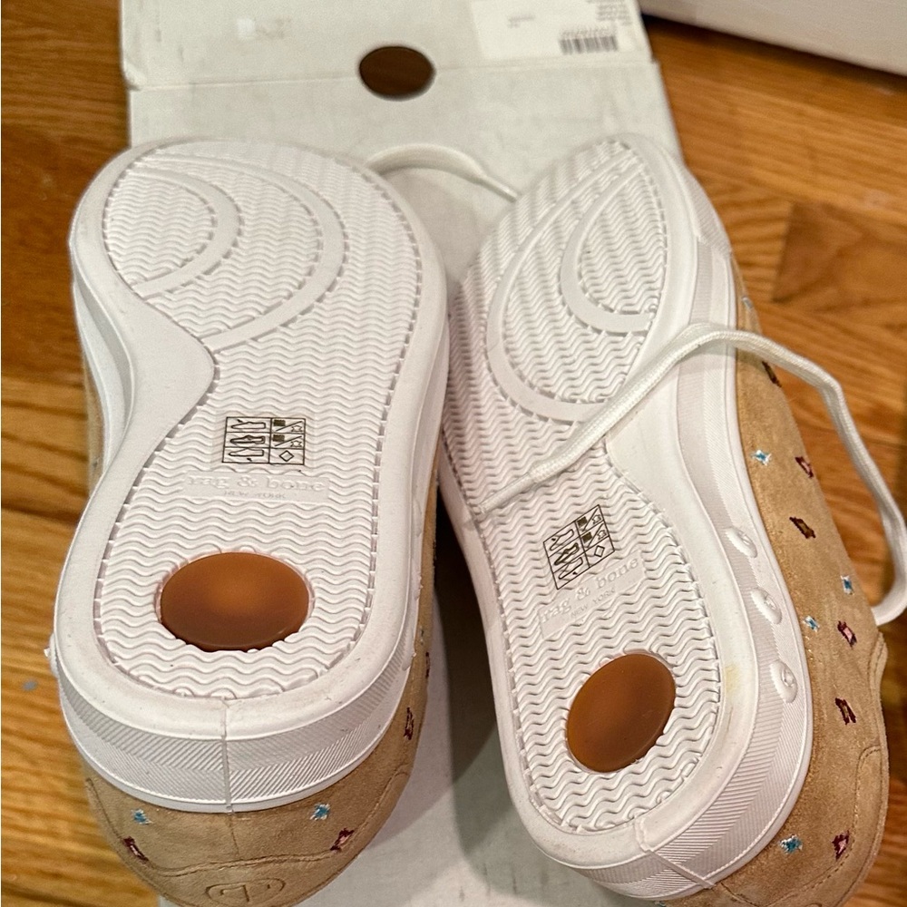 New In Box Rag & Bone Sneakers 6.5 - Picture 2 of 3